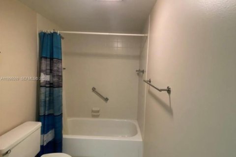 Copropriété à vendre à Coconut Creek, Floride: 1 chambre, 73.76 m2 № 2059181 - photo 16
