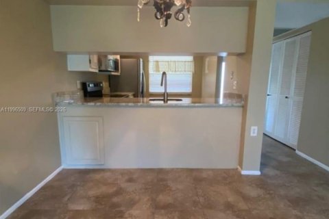 Copropriété à vendre à Coconut Creek, Floride: 1 chambre, 73.76 m2 № 2059181 - photo 7