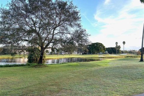 Copropriété à vendre à Coconut Creek, Floride: 1 chambre, 73.76 m2 № 2059181 - photo 24