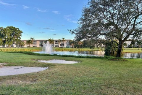 Copropriété à vendre à Coconut Creek, Floride: 1 chambre, 73.76 m2 № 2059181 - photo 25