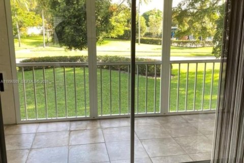 Copropriété à vendre à Coconut Creek, Floride: 1 chambre, 73.76 m2 № 2059181 - photo 17