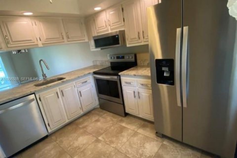 Copropriété à vendre à Coconut Creek, Floride: 1 chambre, 73.76 m2 № 2059181 - photo 4