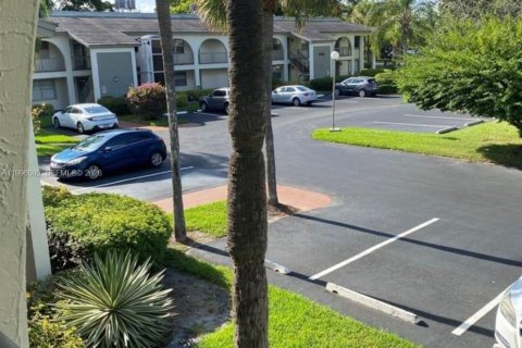 Copropriété à vendre à Coconut Creek, Floride: 1 chambre, 73.76 m2 № 2059181 - photo 21