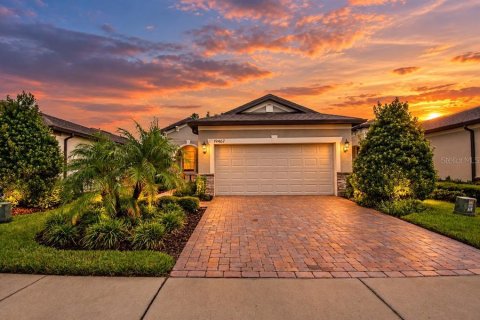 Villa ou maison à Land O' Lakes, Floride 2 chambres, 136.66 m2 № 2424323