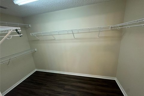 House in Leesburg, Florida 2 bedrooms, 123.37 sq.m. № 2277644 - photo 14