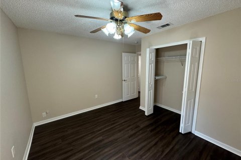 House in Leesburg, Florida 2 bedrooms, 123.37 sq.m. № 2277644 - photo 11