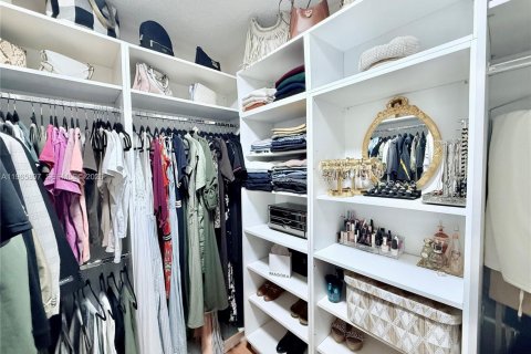 Купить кондоминиум в Форт-Лодердейл, Флорида 2 спальни, 98.94м2, № 2032027 - фото 15