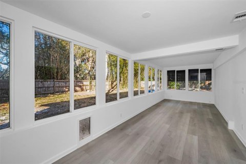 Villa ou maison à vendre à Palm Harbor, Floride: 2 chambres, 108.88 m2 № 2143302 - photo 19