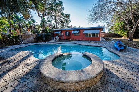 Villa ou maison à vendre à Palm Harbor, Floride: 2 chambres, 108.88 m2 № 2143302 - photo 21