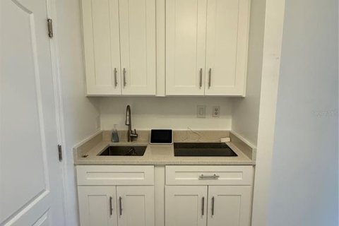 Apartment in Orlando, Florida 2 bedrooms, 37.16 sq.m. № 2155474 - photo 8