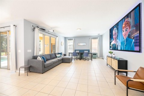 Villa ou maison à vendre à Kissimmee, Floride: 6 chambres, 326.27 m2 № 2135010 - photo 14