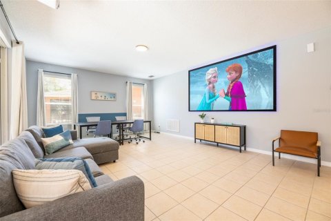 Villa ou maison à vendre à Kissimmee, Floride: 6 chambres, 326.27 m2 № 2135010 - photo 13