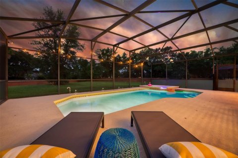 Villa ou maison à vendre à Kissimmee, Floride: 6 chambres, 326.27 m2 № 2135010 - photo 6