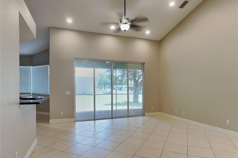 Villa ou maison à louer à North Port, Floride: 3 chambres, 155.89 m2 № 2113183 - photo 2