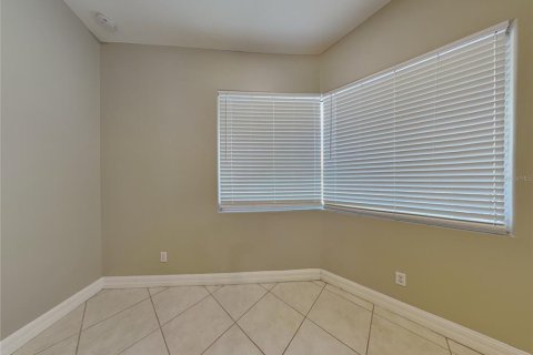 Villa ou maison à louer à North Port, Floride: 3 chambres, 155.89 m2 № 2113183 - photo 4