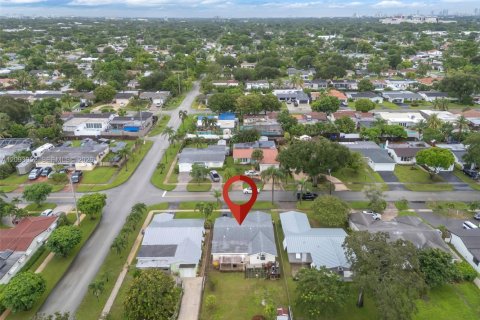 Casa en venta en Hollywood, Florida, 2 dormitorios, 149.48 m2 № 2387826 - foto 29