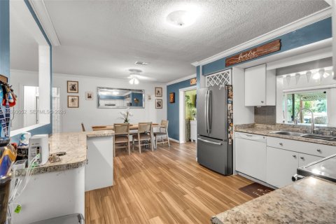 Casa en venta en Hollywood, Florida, 2 dormitorios, 149.48 m2 № 2387826 - foto 7