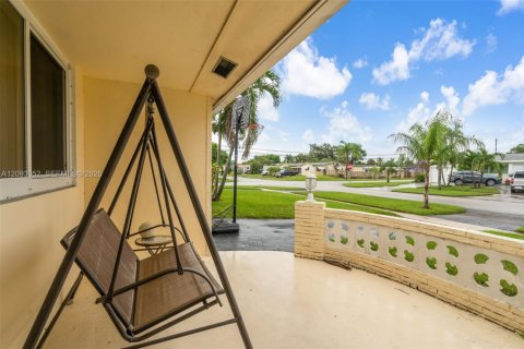 Casa en venta en Hollywood, Florida, 2 dormitorios, 149.48 m2 № 2387826 - foto 26