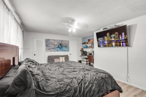 Casa en venta en Hollywood, Florida, 2 dormitorios, 149.48 m2 № 2387826 - foto 19