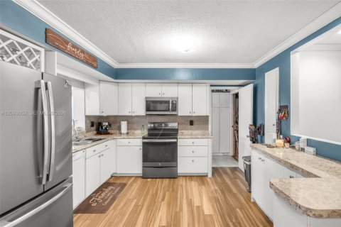 Casa en venta en Hollywood, Florida, 2 dormitorios, 149.48 m2 № 2387826 - foto 6