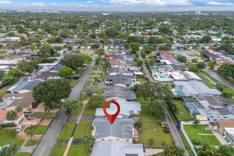 Casa en venta en Hollywood, Florida, 2 dormitorios, 149.48 m2 № 2387826 - foto 28