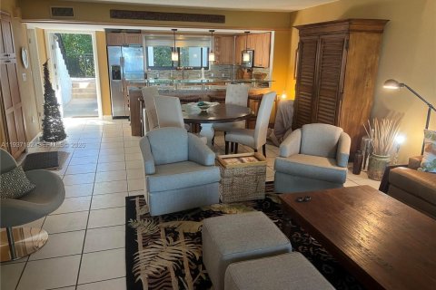 Townhouse in Key Largo, Florida 2 bedrooms, 125.23 sq.m. № 1995210 - photo 7