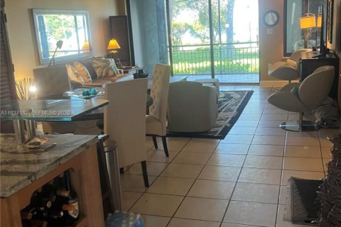 Townhouse in Key Largo, Florida 2 bedrooms, 125.23 sq.m. № 1995210 - photo 8