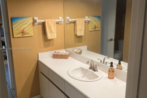 Townhouse in Key Largo, Florida 2 bedrooms, 125.23 sq.m. № 1995210 - photo 26