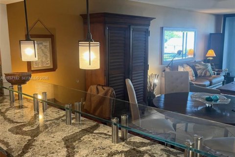 Townhouse in Key Largo, Florida 2 bedrooms, 125.23 sq.m. № 1995210 - photo 13