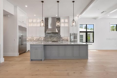 Купить виллу или дом в Сарасота, Флорида 15 комнат, 386.29м2, № 2208571 - фото 19
