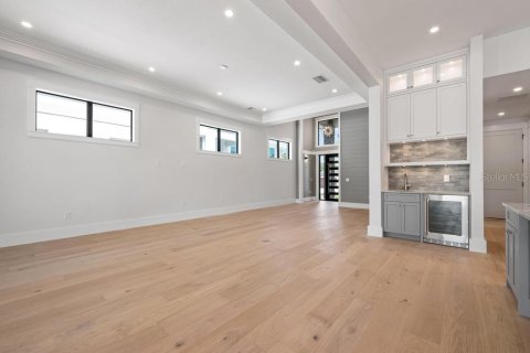 Купить виллу или дом в Сарасота, Флорида 15 комнат, 386.29м2, № 2208571 - фото 13