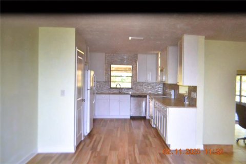 Casa en alquiler en Tampa, Florida, 3 dormitorios, 238.57 m2 № 1512464 - foto 4