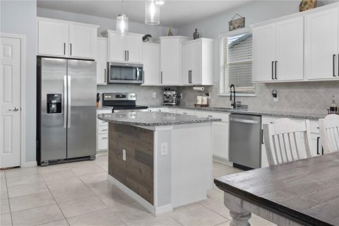 House in Spring Hill, Florida 3 bedrooms, 155.43 sq.m. № 1786622 - photo 8