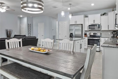 House in Spring Hill, Florida 3 bedrooms, 155.43 sq.m. № 1786622 - photo 9