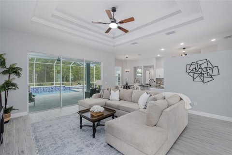 House in Homosassa, Florida 3 bedrooms, 200.85 sq.m. № 2195621 - photo 4
