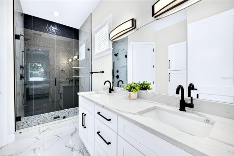 Villa ou maison à louer à Tampa, Floride: 4 chambres, 223.52 m2 № 2386683 - photo 25