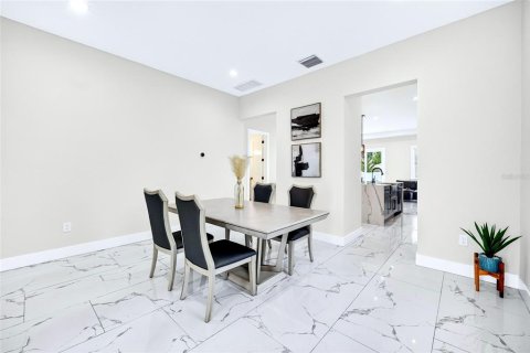Villa ou maison à louer à Tampa, Floride: 4 chambres, 223.52 m2 № 2386683 - photo 21