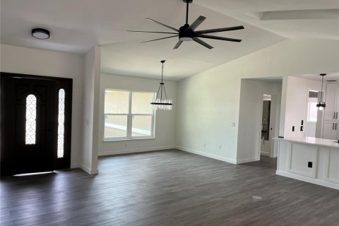 House in Spring Hill, Florida 3 bedrooms, 165.18 sq.m. № 1543683 - photo 14
