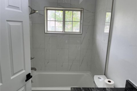 House in Spring Hill, Florida 3 bedrooms, 165.18 sq.m. № 1543683 - photo 19