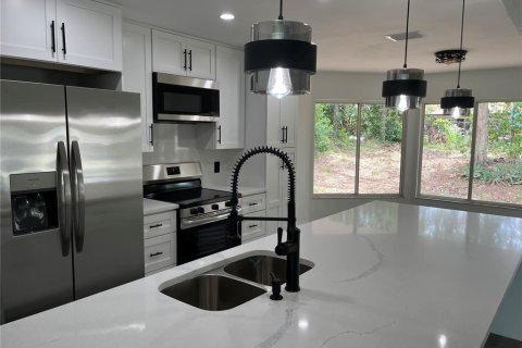 House in Spring Hill, Florida 3 bedrooms, 165.18 sq.m. № 1543683 - photo 23