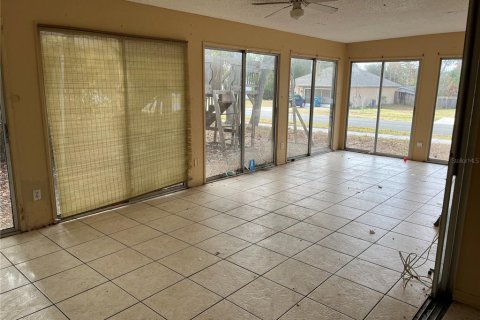 House in Spring Hill, Florida 3 bedrooms, 165.18 sq.m. № 1543683 - photo 8