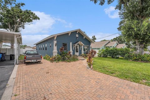House in Tampa, Florida 3 bedrooms, 140.47 sq.m. № 1876779 - photo 3