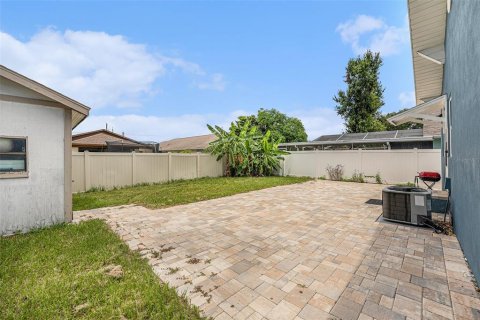 House in Tampa, Florida 3 bedrooms, 140.47 sq.m. № 1876779 - photo 30