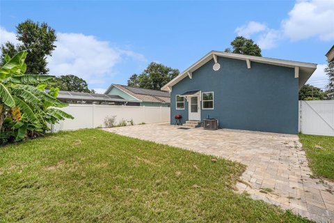 House in Tampa, Florida 3 bedrooms, 140.47 sq.m. № 1876779 - photo 28