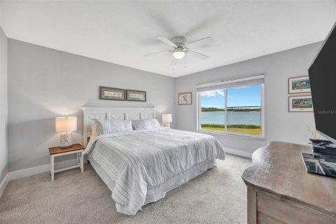 Condo in Port Richey, Florida, 2 bedrooms № 2101570 - photo 22