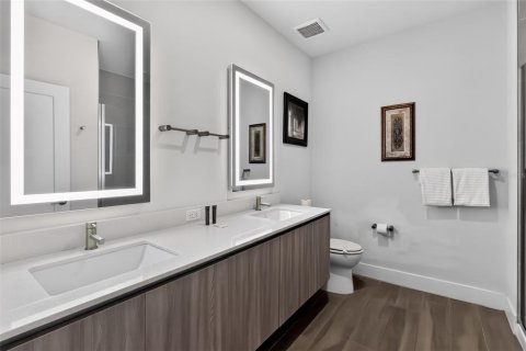 Touwnhouse à vendre à Clermont, Floride: 4 chambres, 175.4 m2 № 2295235 - photo 7