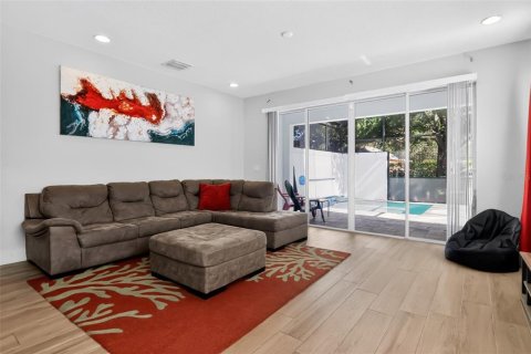Touwnhouse à vendre à Clermont, Floride: 4 chambres, 175.4 m2 № 2295235 - photo 5