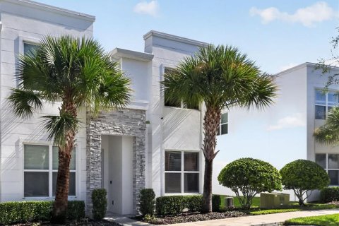 Touwnhouse à vendre à Clermont, Floride: 4 chambres, 175.4 m2 № 2295235 - photo 2