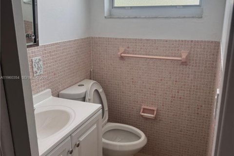 Copropriété à louer à Miami Gardens, Floride: 1 chambre, 72 m2 № 2023296 - photo 13