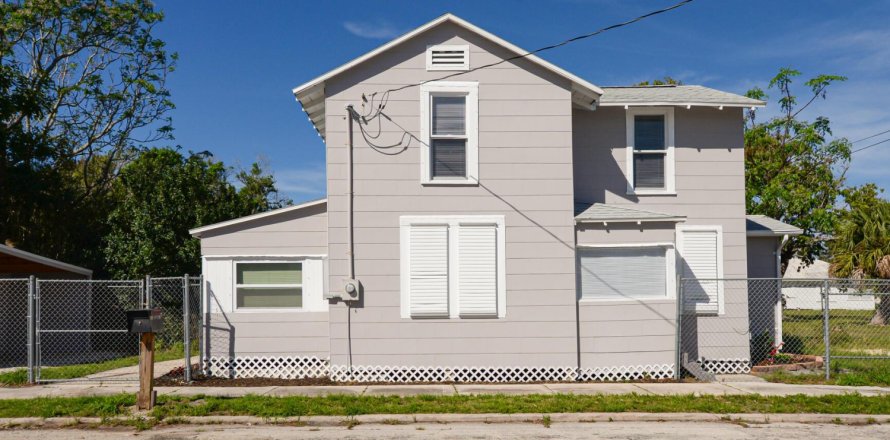 Casa en Fort Pierce, Florida 3 dormitorios, 117.43 m2 № 1217216